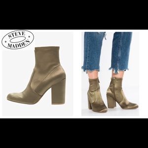 🔴 Steve Madden Ankle Sock Bootie - Gaze